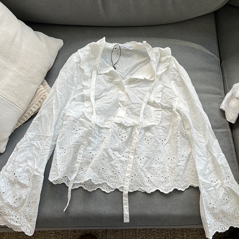 ZARA EYELET PEASANT TOP